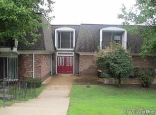 1802 Ramada Blvd, Collinsville, IL 62234
