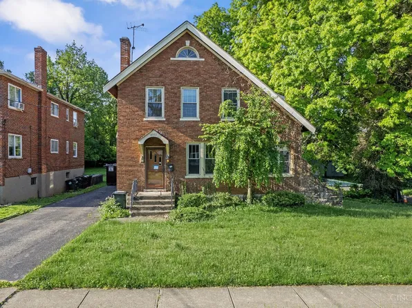 4005 Oak St, Cincinnati, OH 45236