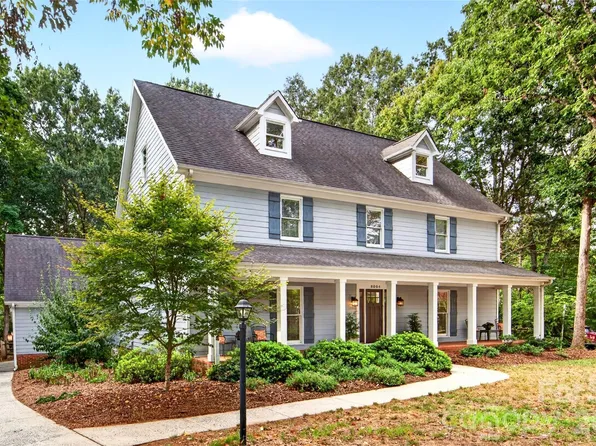 8004 Maremont Ct, Charlotte, NC 28270
