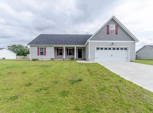 204 N Windy Ridge Rd, Hubert, NC 28539