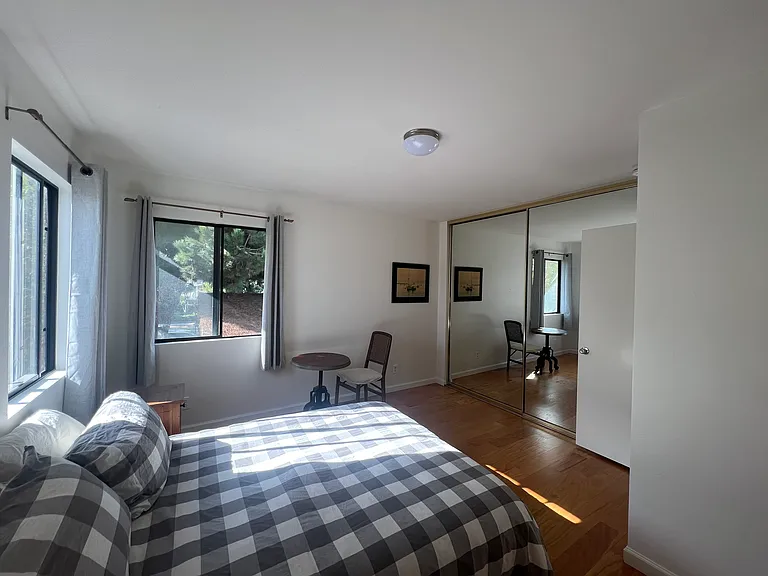 can be partially furnished or unfurnished