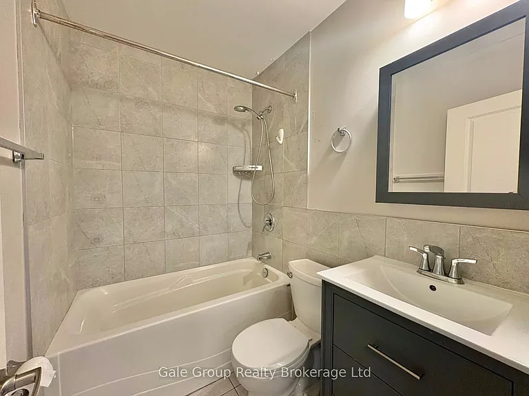 5 Paisley Blvd E #201 — Photo 8