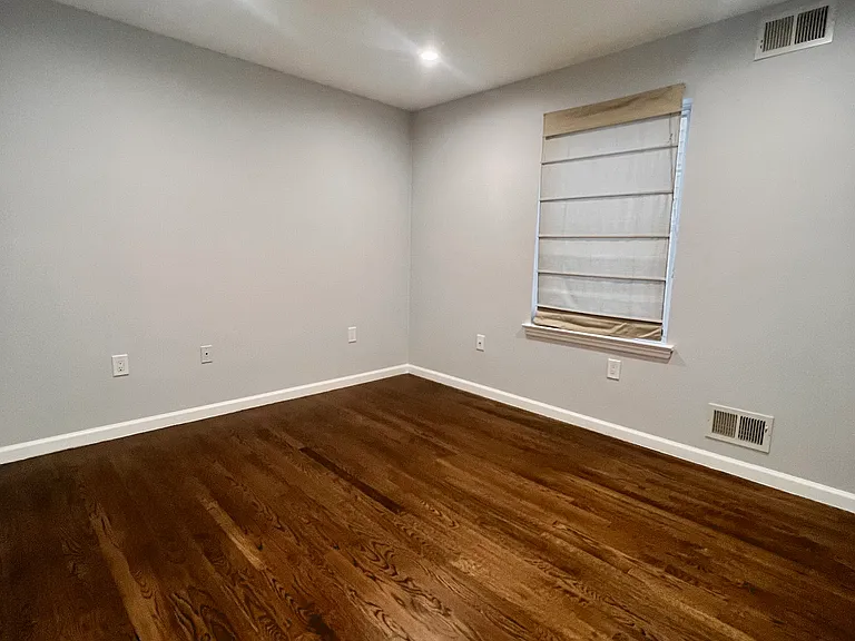 519-521 Lidgerwood Ave #1 — Photo 7