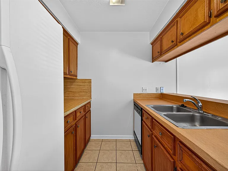 11503 Nobility Dr #4-C — Photo 25