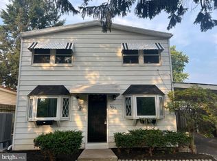 1415 Wayne St, Reading, PA 19601