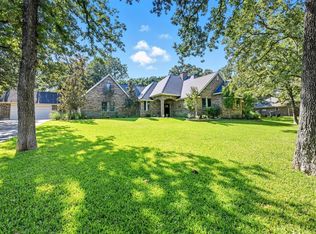 124 Westlake Woods Dr, Azle, TX 76020