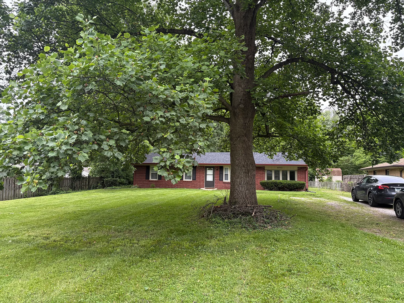 3 bed, 1375 sqft, $2,000 — Photo 1