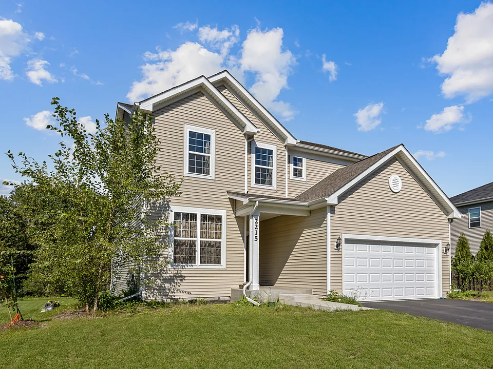 2215 Walnut Glen Blvd