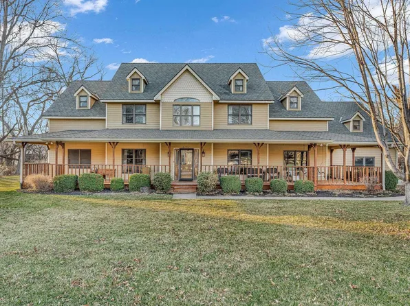 6134 SW 38th Ter, Topeka, KS 66610