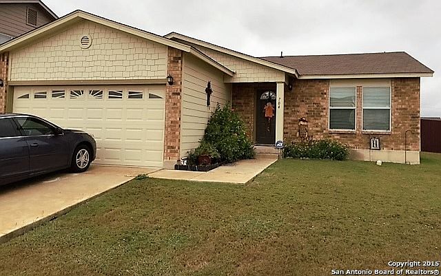 1st image of 704 Crosspoint Dr