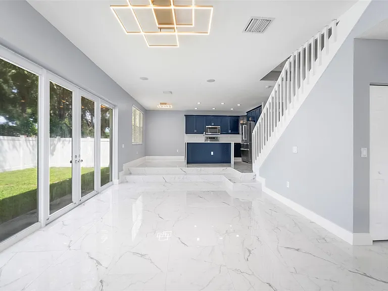5030 SW 155th Ter — Photo 11