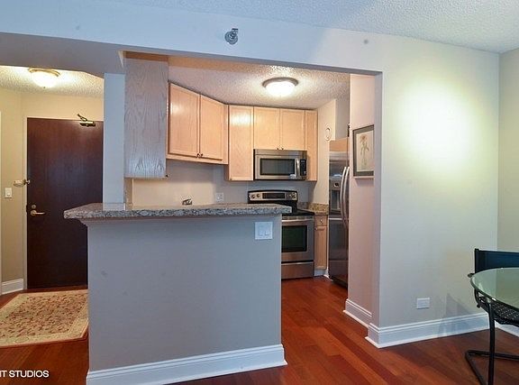3rd image of 195 N Harbor Dr APT 3207