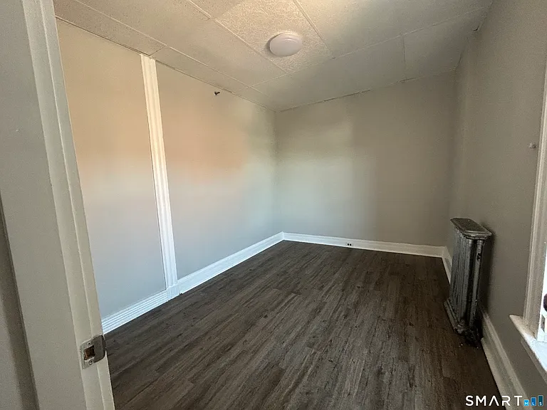 460 Main St #15 — Photo 5