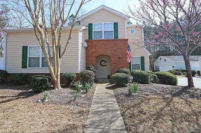 1st image of 107 W Oaks Ct