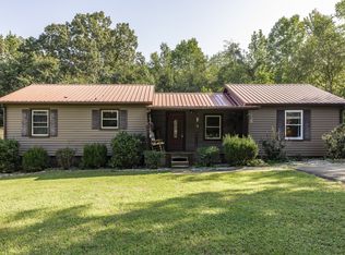 1030 Old Clarksville Pike, Pleasant View, TN 37146