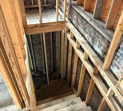 5th image of 7259 S Vernon Ave