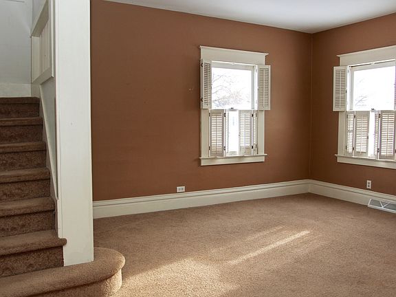 2nd image of 206 Hannum Ave
