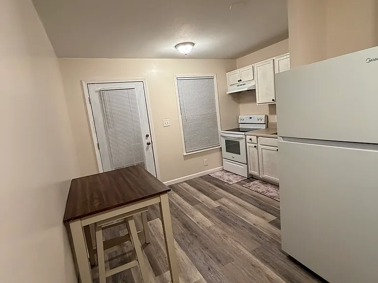 308 N Main St #288 — Photo 11