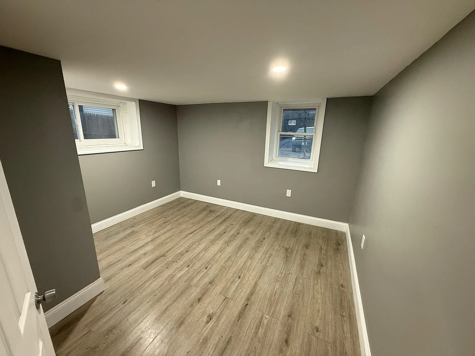 2 bed, 900 sqft, $1,900 — Photo 3