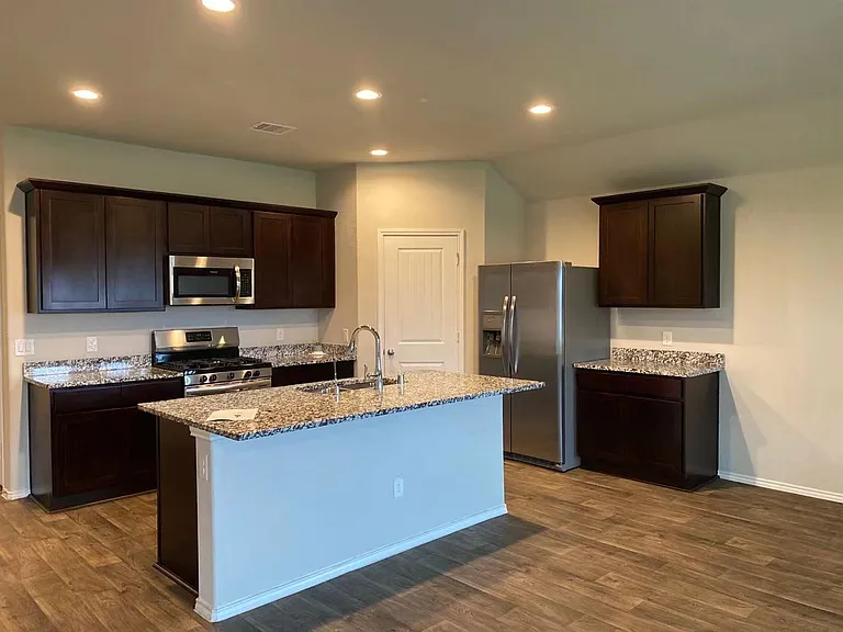 1838 Gibbons Creek Dr — Photo 9