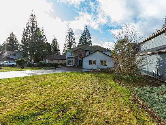 2nd image of 4833 N Island Dr E