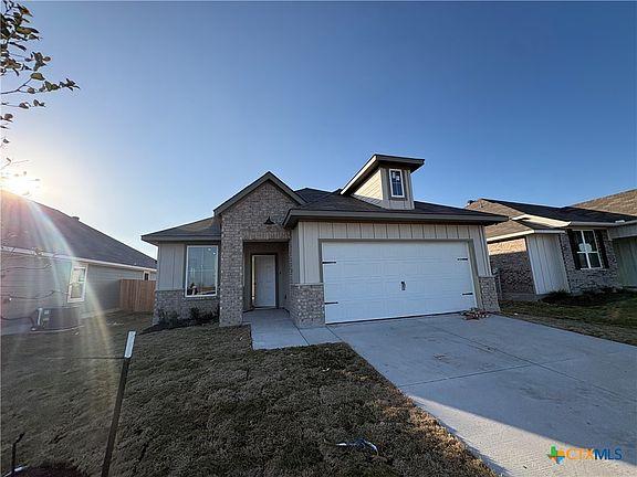 2nd image of 1418 Dowdy Dr