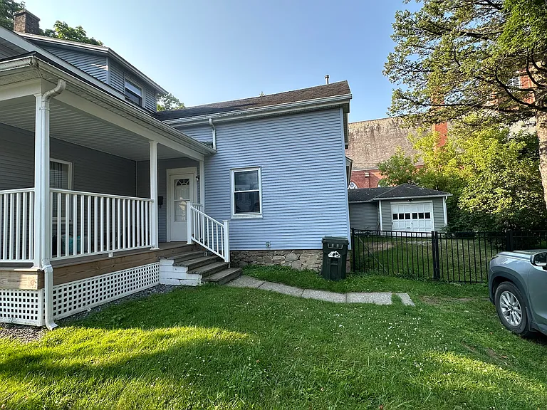 16 Bishop St — Photo 1