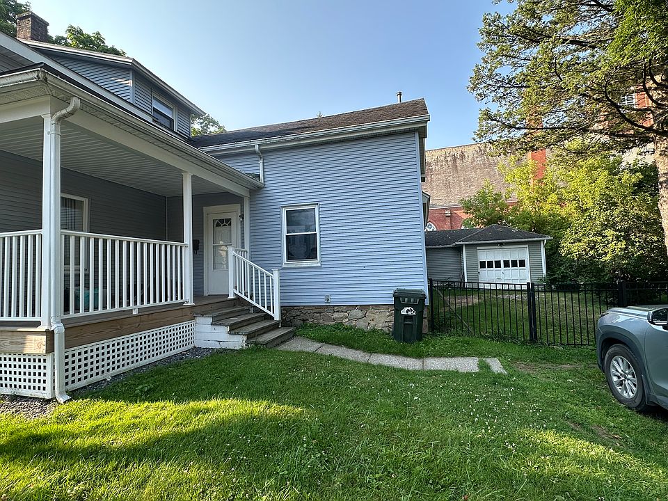1st image of 16 Bishop St