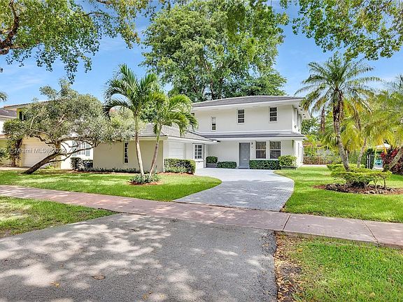 3rd image of 427 Garlenda Ave