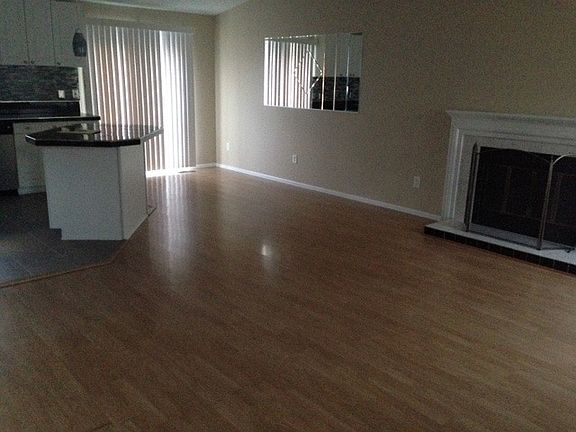 livingroom-dining area