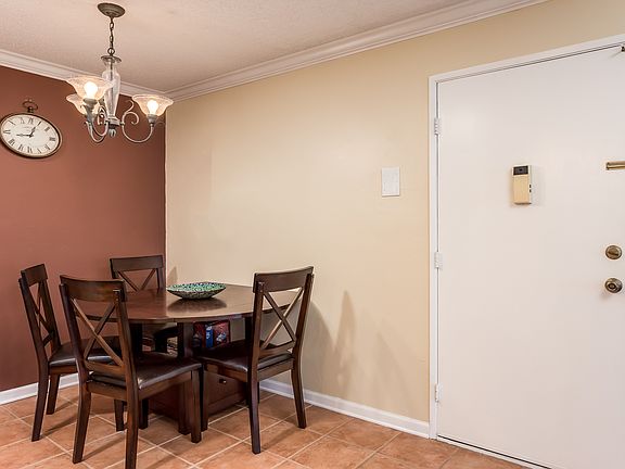 5th image of 1885 Diamond St Unit 2-236