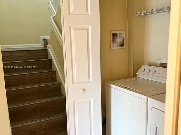 3rd image of 11403 NW 89th St APT 201