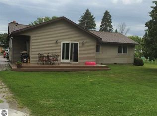 1074 Wayne Rd, Alpena, MI 49707
