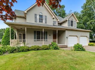 122 Oak Tree Ct, Erie, PA 16511