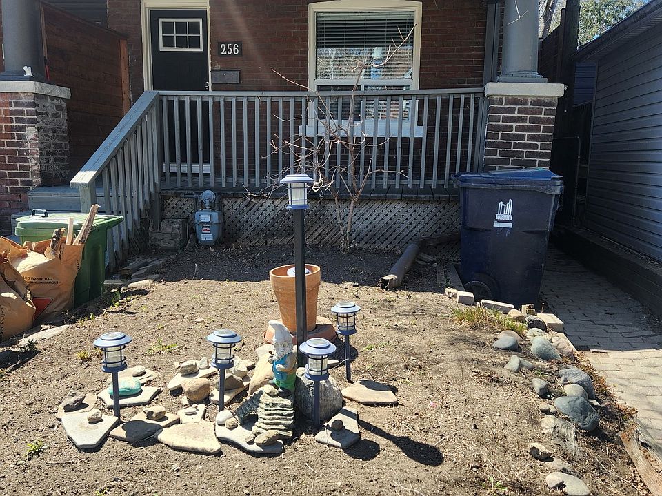 1st image of 256 Woodbine Ave