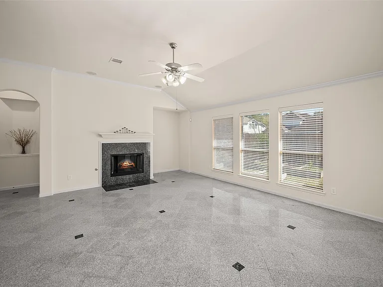 7007 Sierra Night Dr — Photo 32