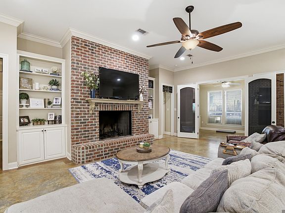 4th image of 7735 Castello Rd