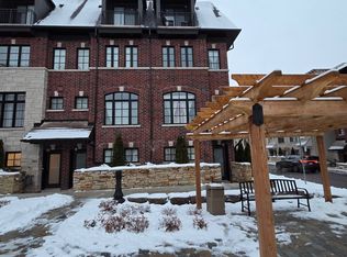 35 Lunar Cres #120, Mississauga, ON L5M2P6