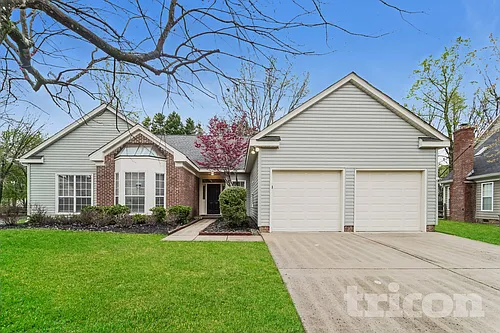 11901 Harris Pointe Dr Photo 1