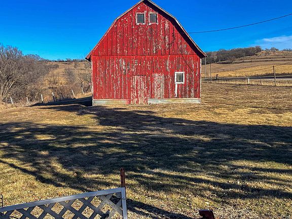 4th image of 2561 Wigle Creek Rd