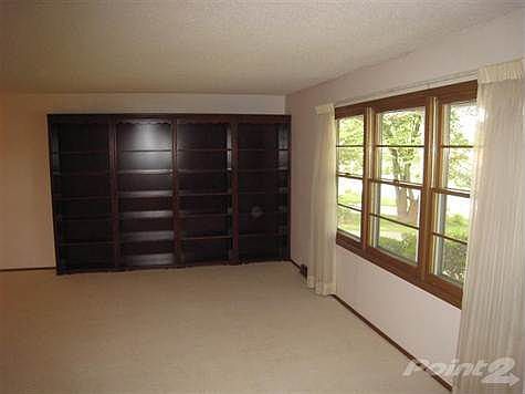 4th image of 3078 E Lomita St