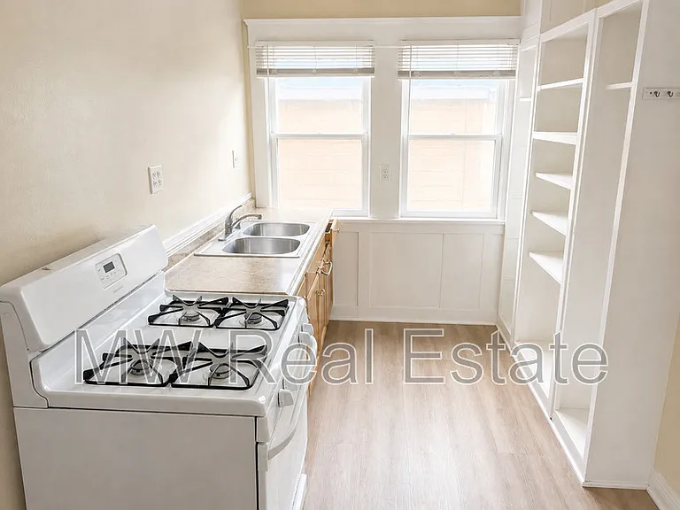 1425 Alvarado Ter #210 — Photo 1