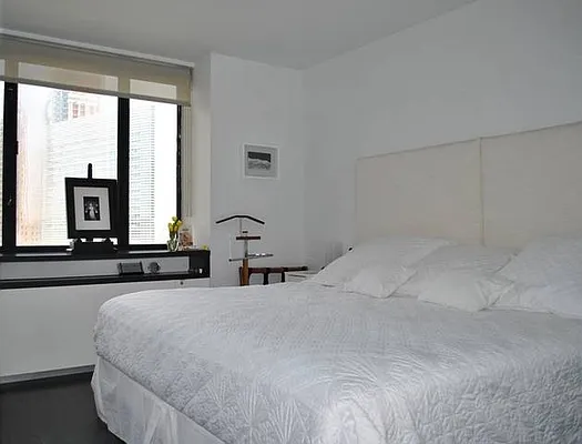 Sold by Lions Share Inc. | media 2