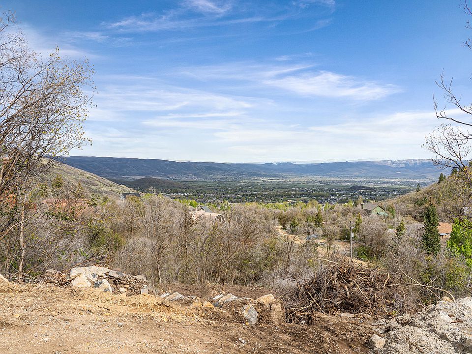 2nd image of 1572 Lower Canyon Dr