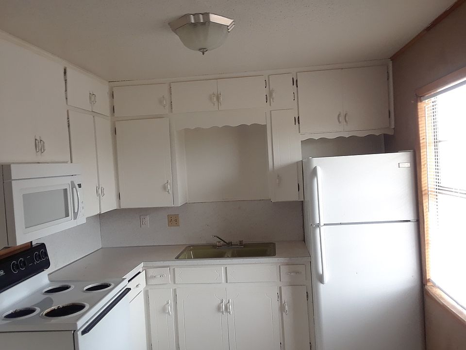 1st image of 1203 College St APT 208