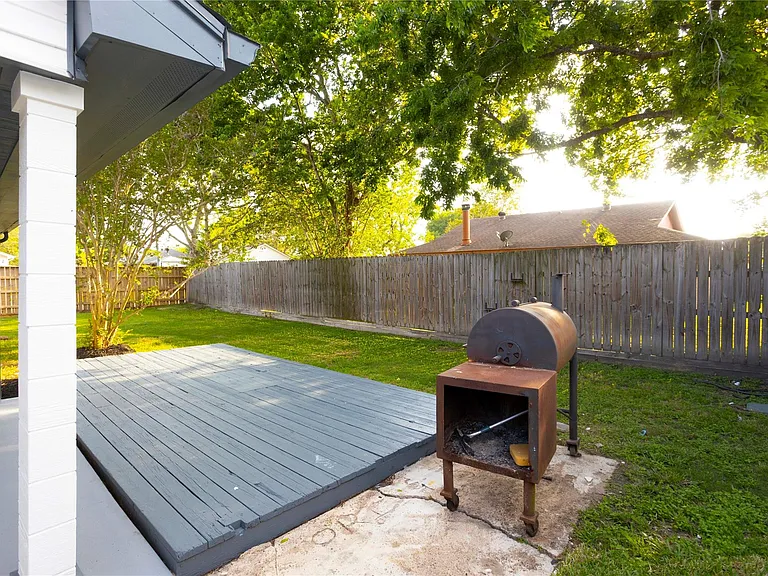 10030 Tahoka Ln — Photo 4