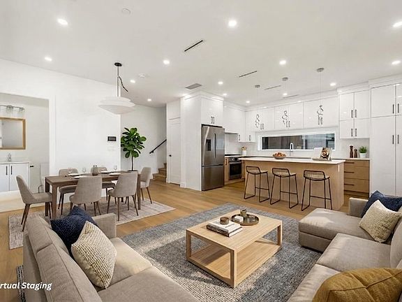 4th image of 950 W 17th Ave #1