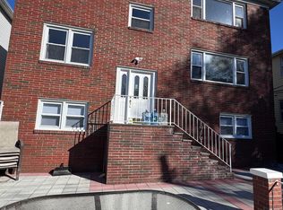 (Undisclosed Address), Yonkers, NY 10701