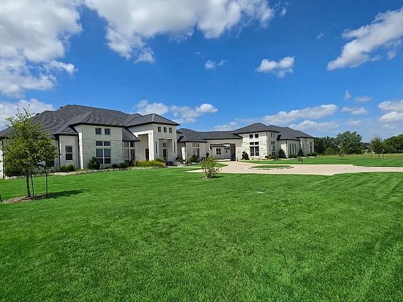 3rd image of 4910 Cheshire Ln