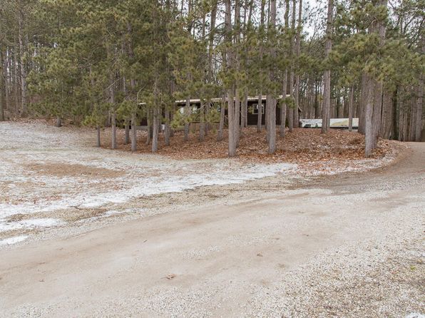 14475 North Ave, Bellevue, MI 49021